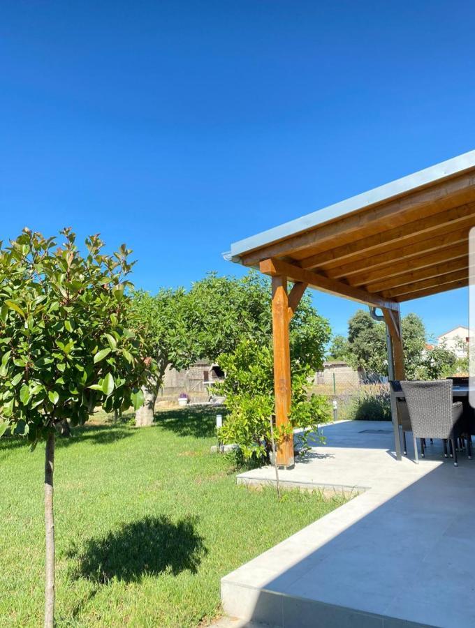 Holiday House Lucija Sukošan Exterior foto